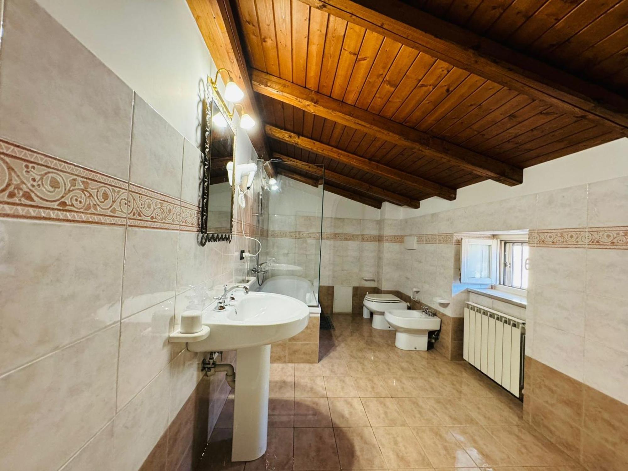 Casa Pepe - Fondi Vertice Rooms Экстерьер фото