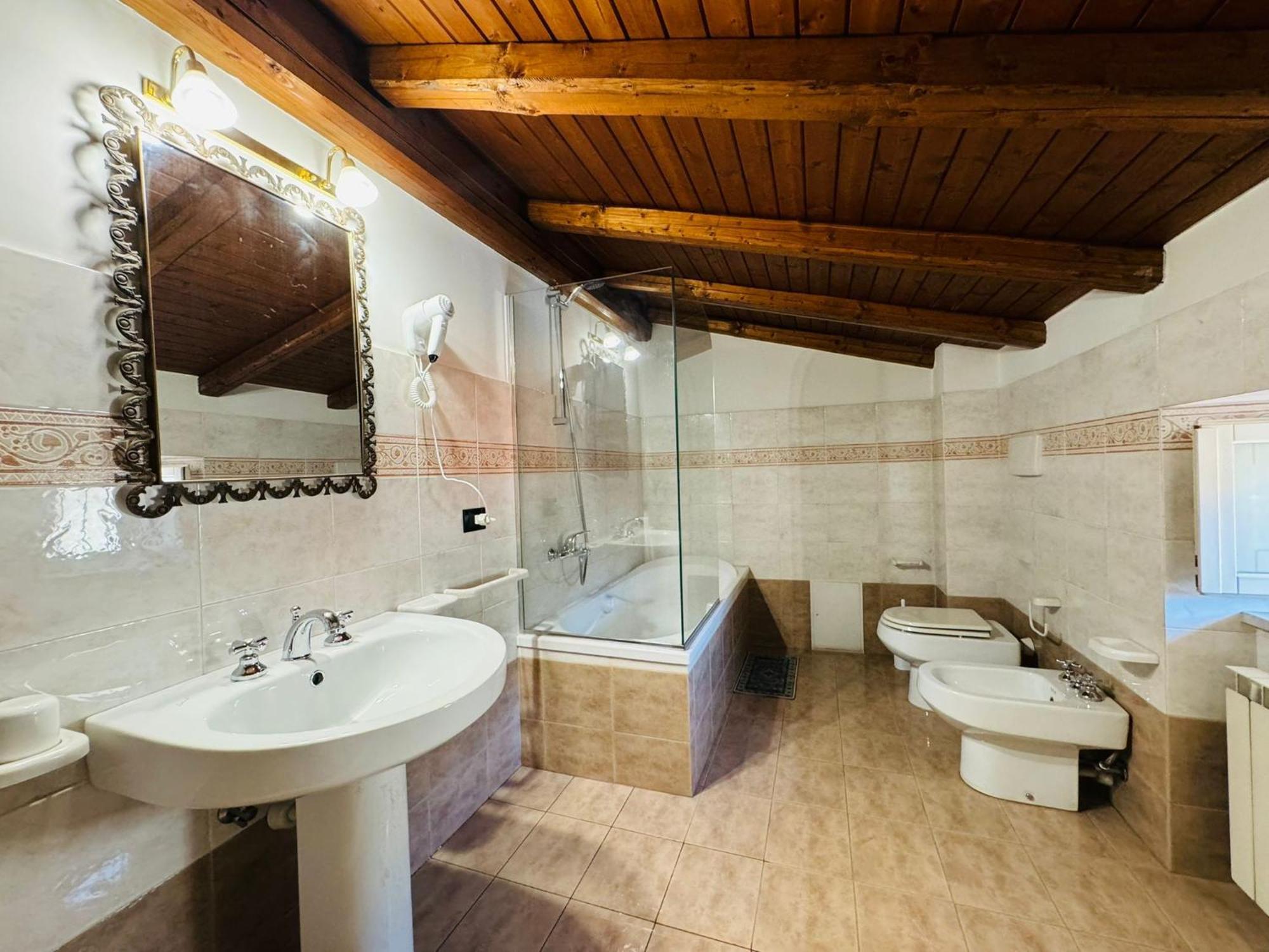 Casa Pepe - Fondi Vertice Rooms Экстерьер фото