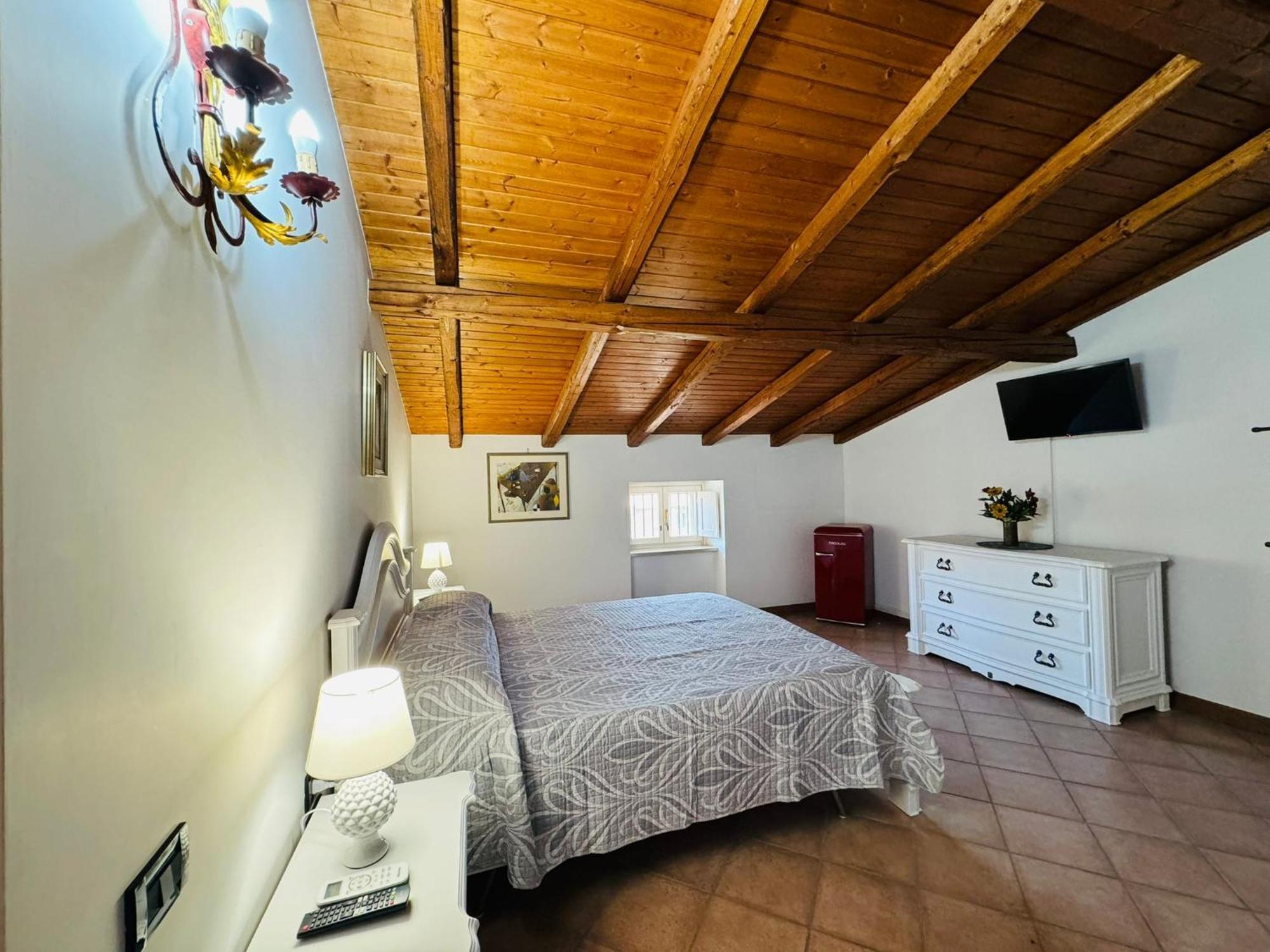 Casa Pepe - Fondi Vertice Rooms Экстерьер фото