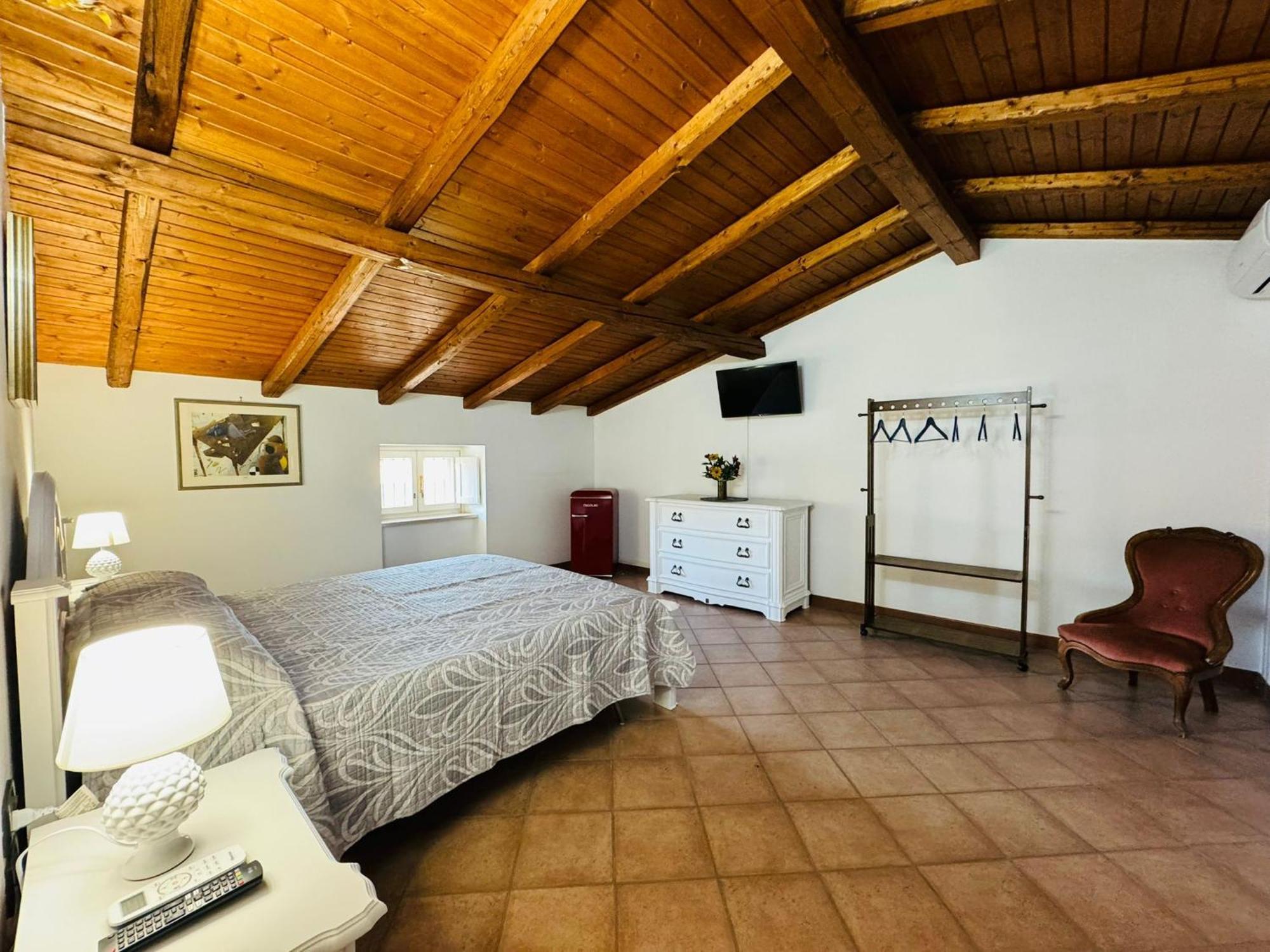 Casa Pepe - Fondi Vertice Rooms Экстерьер фото